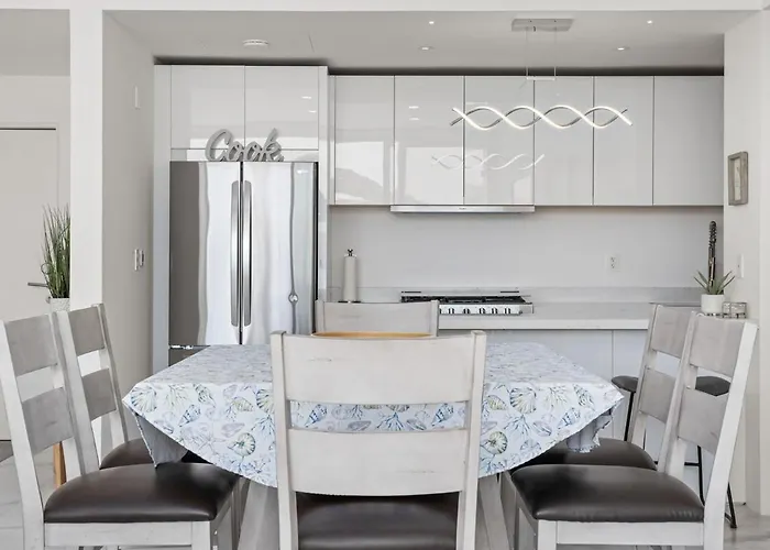 Great Location 3br Walk To & Downtown Apartamento