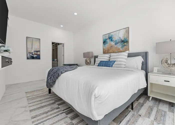 Great Location 3br Walk To & Downtown * Cabo San Lucas